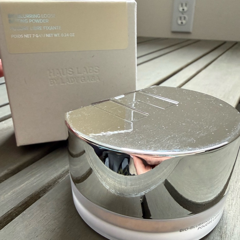 Haus Labs Translucent Loose Setting Powder